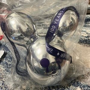 Disney Parks 2023 100 Years of Wonder Mickey Balloon Platinum Popcorn Bucket
